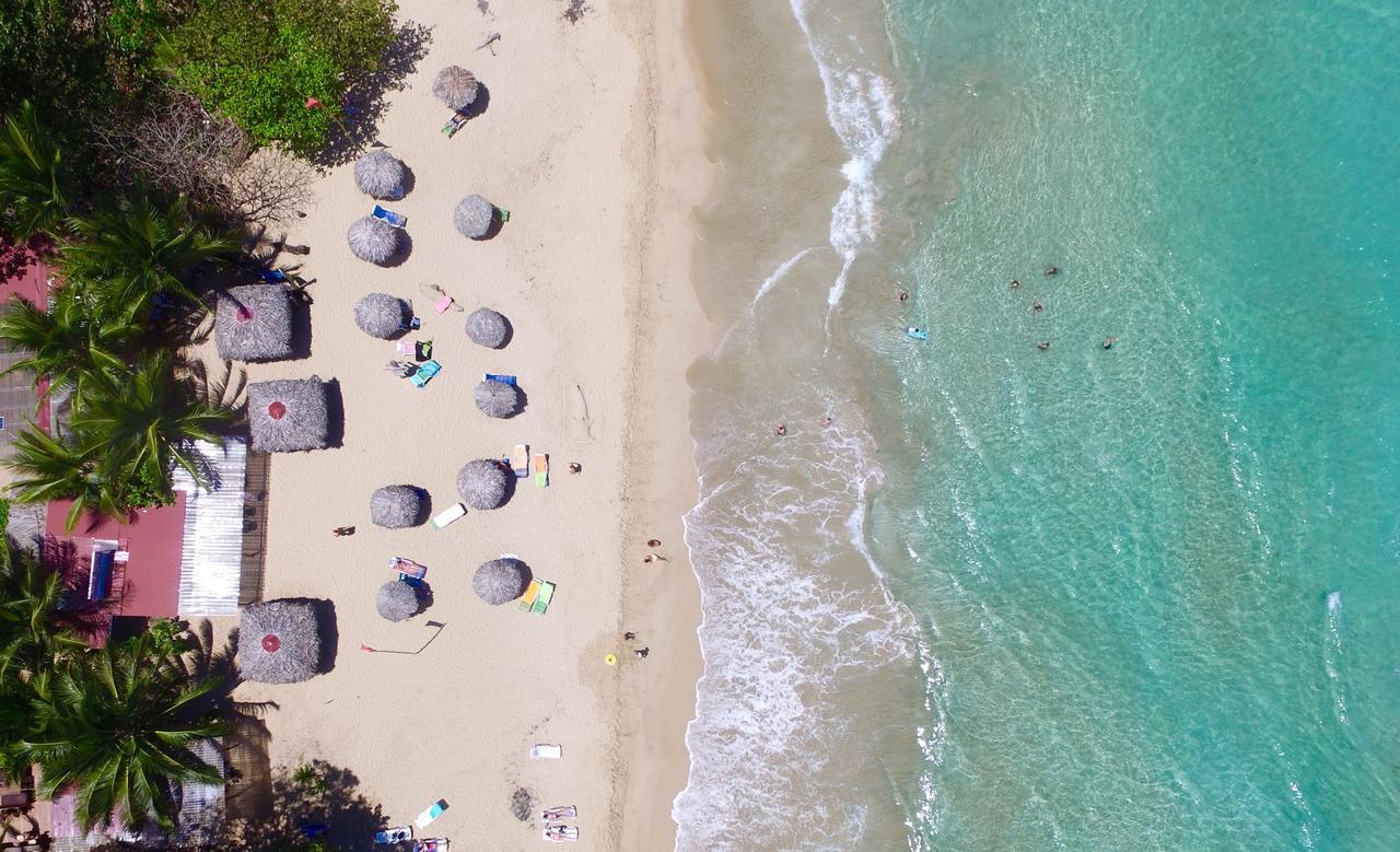 Red Frog Bungalows Surf Resort Bastimentos Bagian luar foto