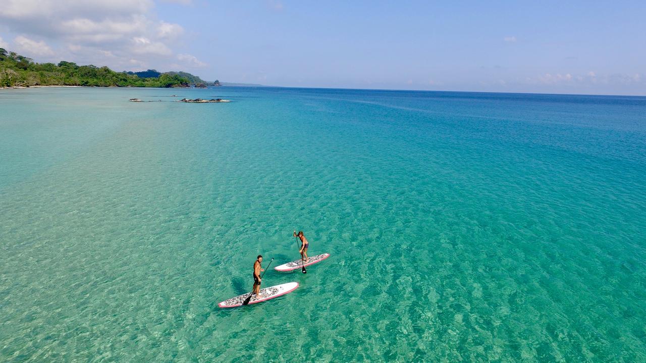 Red Frog Bungalows Surf Resort Bastimentos Bagian luar foto